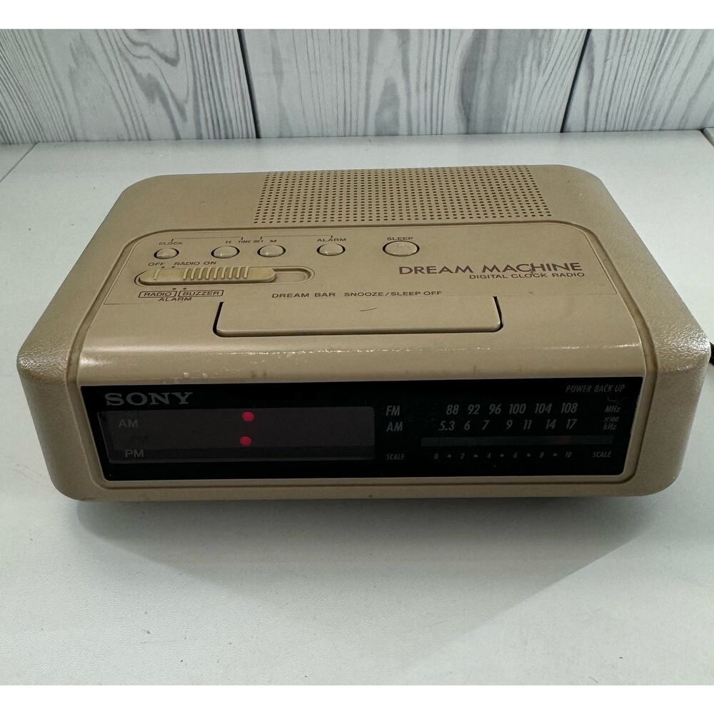 VINTAGE Sony Dream Machine ICF-C240 AM FM LED Alarm Clock Radio Tan (READ)